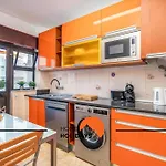 #252 Great Location Апартаменты *