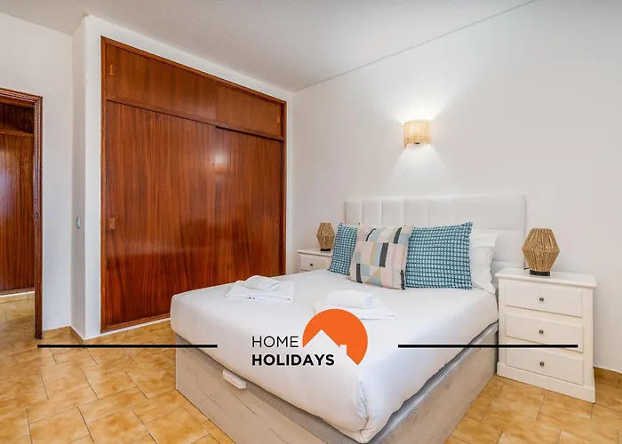 #252 Great Location *