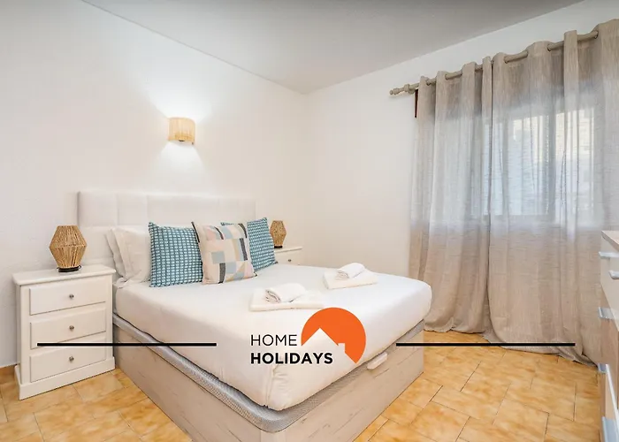 #252 Great Location Appartamento Albufeira